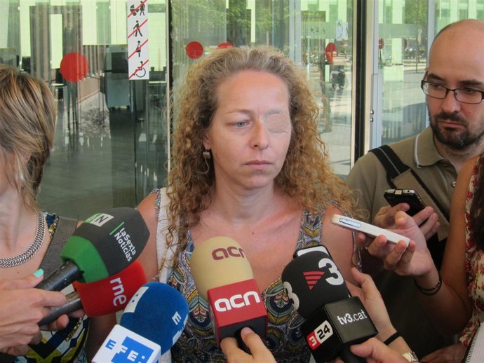 Ester Quintana comparece ante los medios después de dos declaraciones de mossos