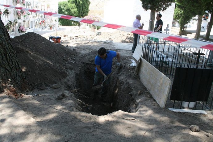 Fosa común Cañete La Real