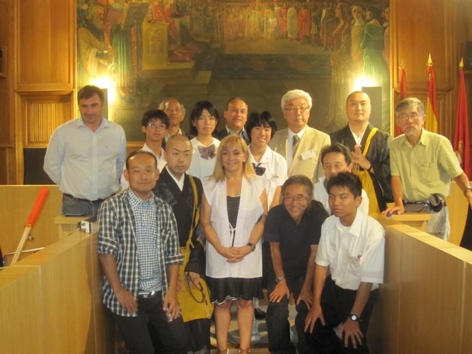 Carrasco con la delgación japonesa