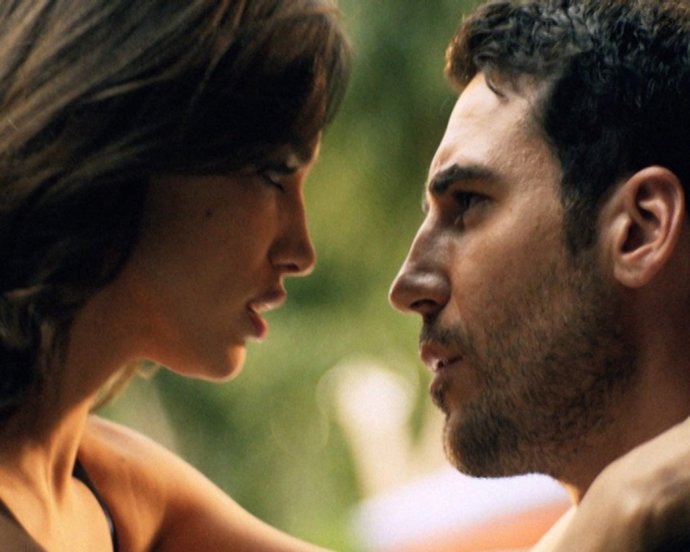 Miguel Angel Silvestre vuelve más Duque que nunca y cambia a Cata x Irina