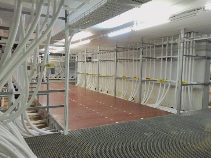 Interior de la subestación eléctrica de Bellisens