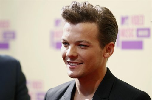 Louis Tomlinson firma por el Doncaster 