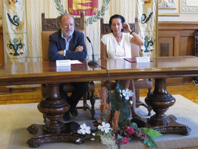 Javier León de la Riva y Mercedes Cantalapiedra presentan los datos