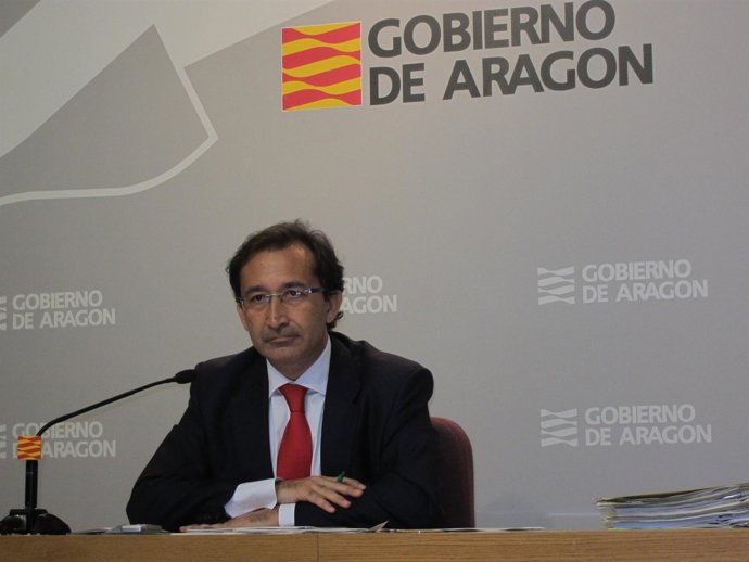 El consejero de Hacienda y Administración Pública, José Luis Saz