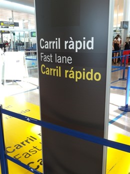 Carril rápido en el Aeropuerto de Barcelona-El Prat