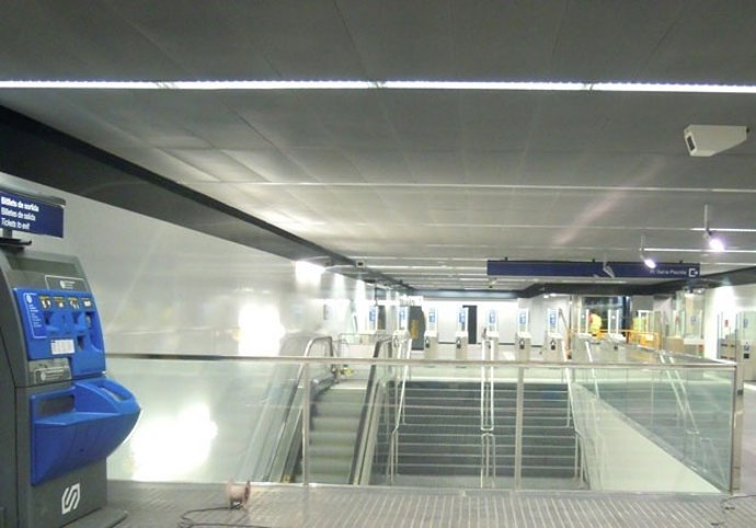 Nuevo vestíbulo de la estación de FGC de Gràcia 