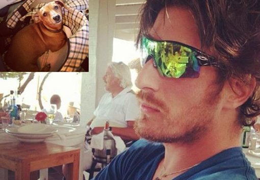 Luis Median se va aIbiza con su perrita