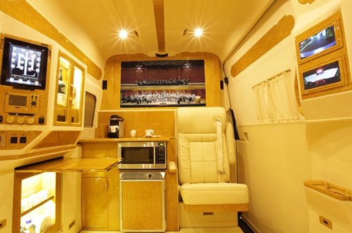 Mercedes-Benz B6 Sprinter 