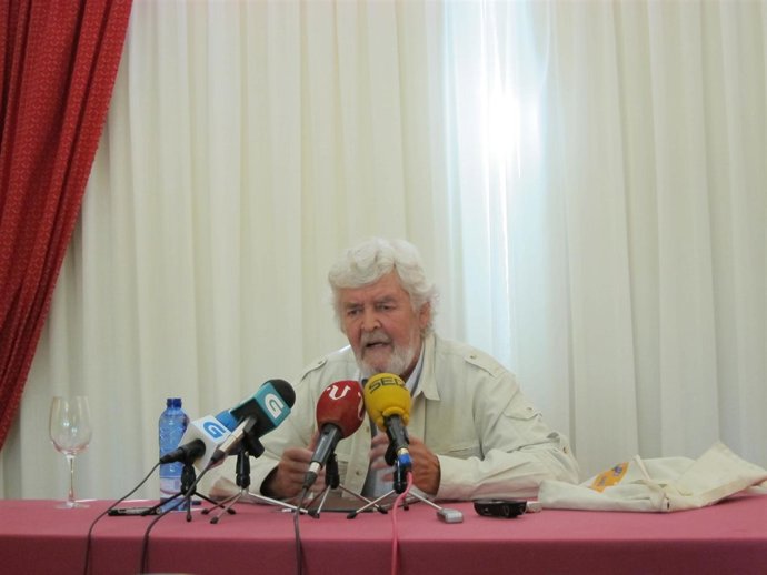 Xosé Manuel Beiras En Rueda De Prensa