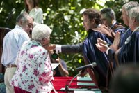 Feijóo recuerda a las víctimas y afirma que Galicia "mira hacia delante"