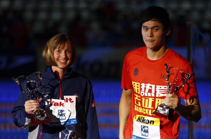 Sun Yang y Katie Ledecky, mejores nadadores del Mundial