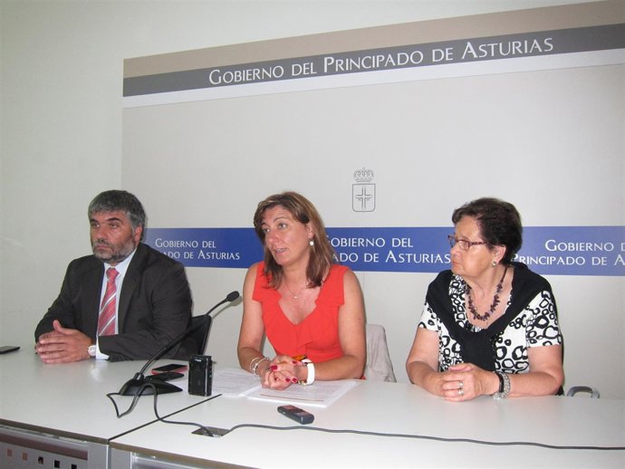 Esther Díaz, en el centro