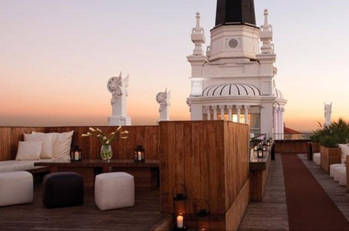 La terraza "The Roof" del Hotel Me Reina Victoria, Madrid