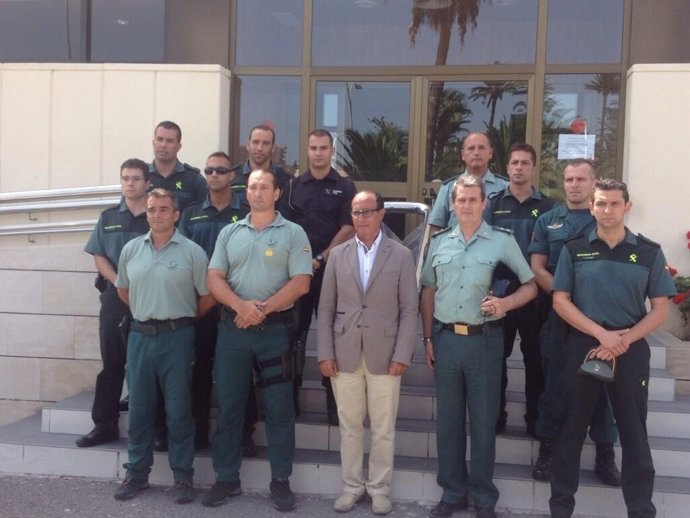 Delegado del Gobierno junto a los nuevos GEAS desplazados a Melilla