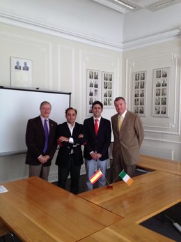 Los ingenieros técnicos industriales de España e Irlanda unen sus fuerzas