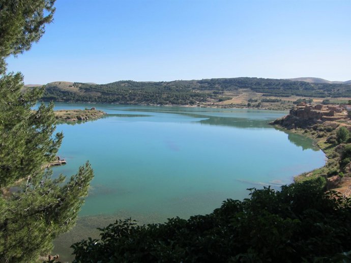 Embalse de la Cuenca del Ebro