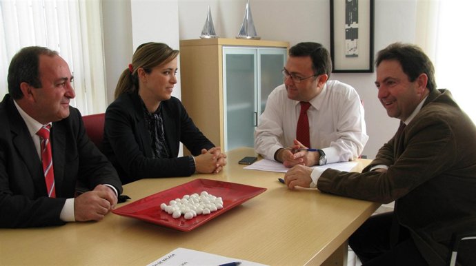 Heredia, en una reunión con los candidatos socialistas en Alhaurín el Grande, Al