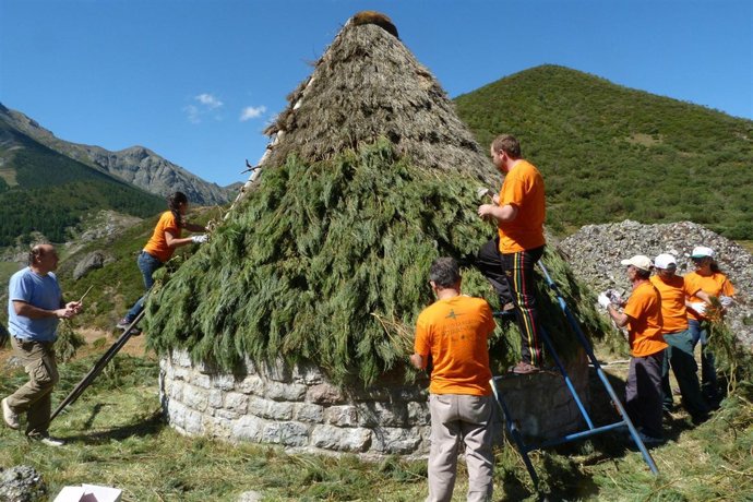 Restauración del chozo de San Glorio
