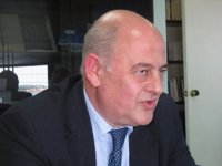 El presidente de Sniace "evoluciona bien" tras el infarto sufrido y los trabajadores expresan su preocupación