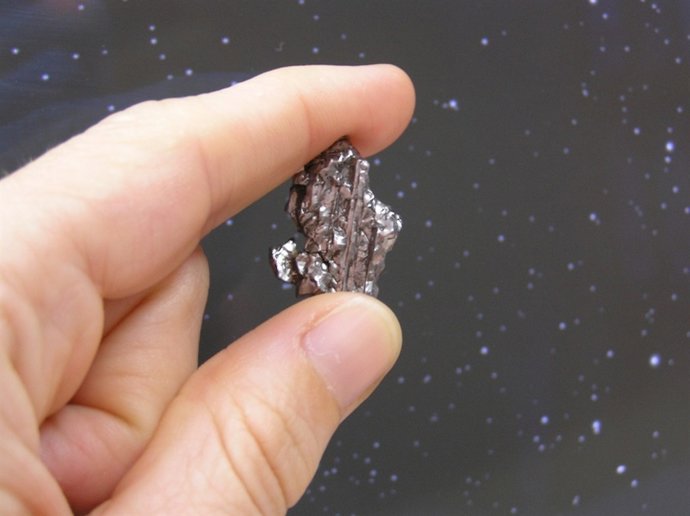 Meteorito expuesto en el MUPE de Elche
