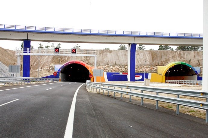 Autopista Eje Aeropuerto, OHL 