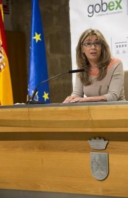 Portavoz y consejera de Empleo, Empresa Extremadura, Cristina Teniente,