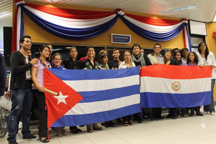 Estudiantes Paraguayos en Cuba