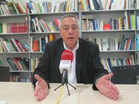 Navarro avisa a Mas de que los gobernantes que no presentan cuentas disuelven el parlamento