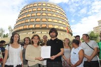 La PAH critica que el PSOE trate de "apropiarse" del recurso ante el TC contra la Ley Antidesahucios