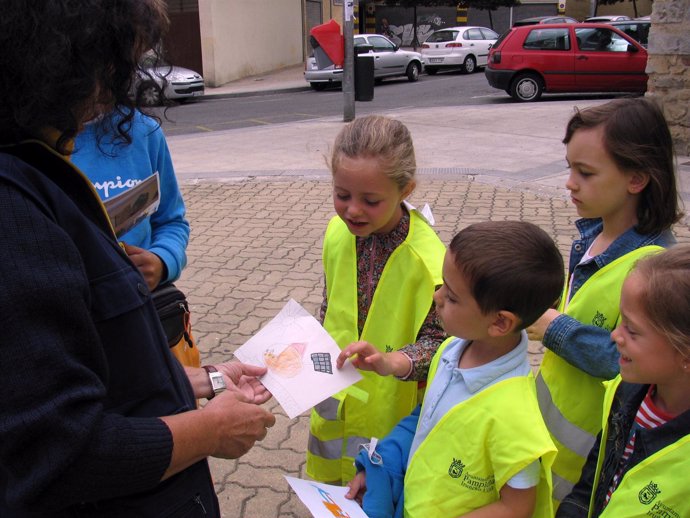 Niños participando en una actividad del Museo de Educación Ambiental