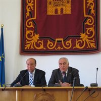 El alcalde de Mérida lamenta que quiten "a la fuerza" la Zona Azul y defiende su utilidad en el entorno del hospital