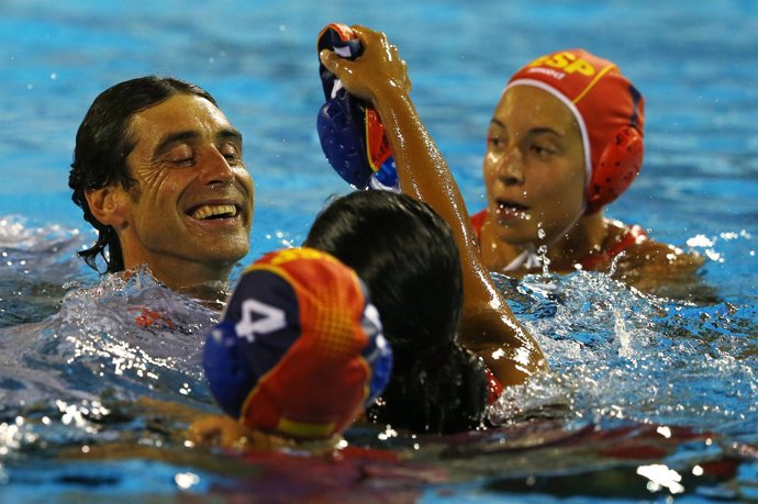 El seleccionador nacional de waterpolo femenino, Miki Oca