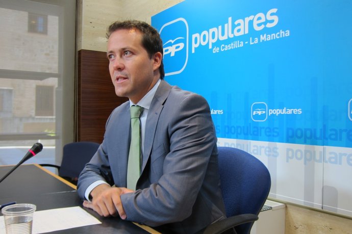 Carlos Velázquez, PP