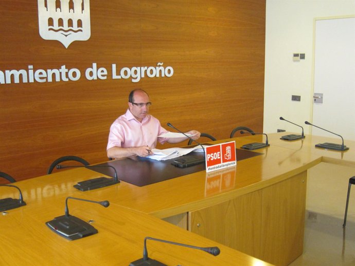 Vicente Urquía acusa al PP de incumplir el acuerdo del Pleno de junio