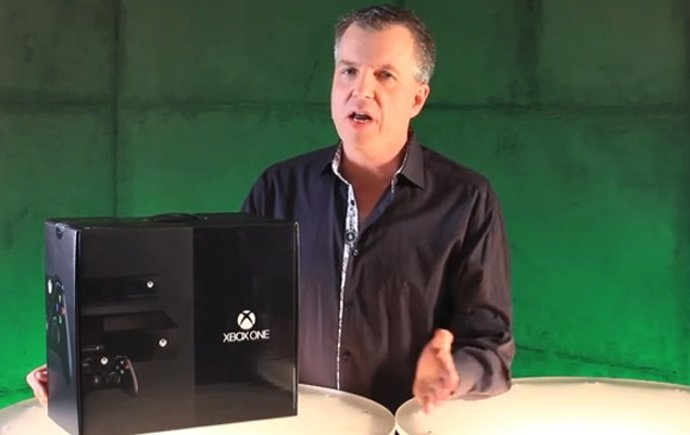 Major Nelson protagoniza un 'unboxing' de Xbox One