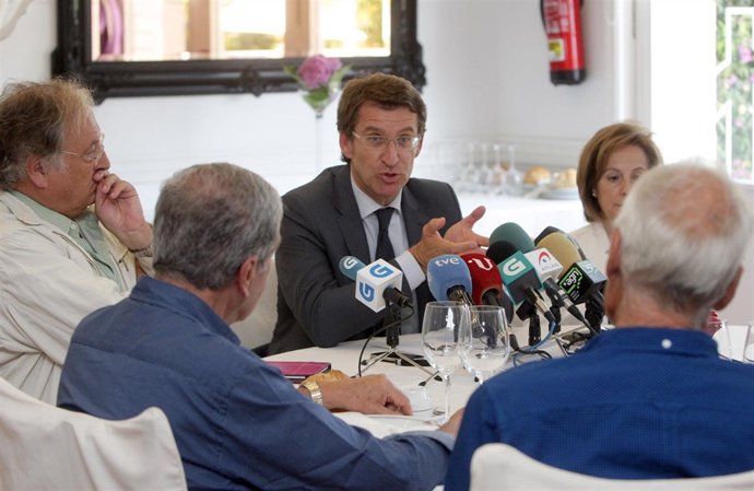  Alberto Núñez Feijóo en un acto en Cambados