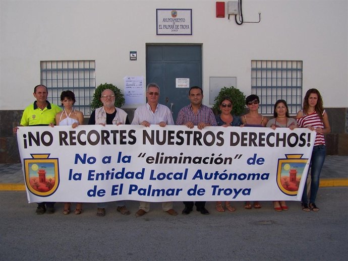 Trabajadores de la ELA en la protesta.
