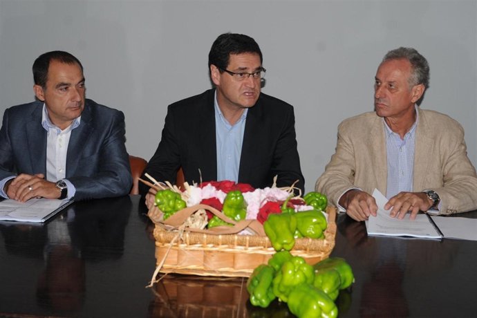 FOTOS: CONSTITÚESE O CONSELLO REGULADOR PROVISIONAL DA INDICACIÓN XEOGRÁFICA PRO