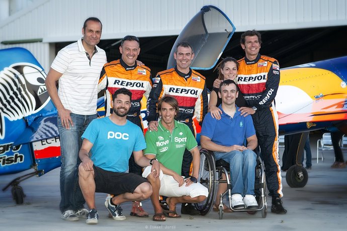 Fundación Repsol y Bravo3 Repsol acercan el vuelo acrobático