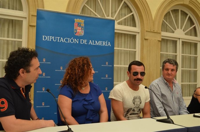 Momento de la presentación del espectaculo en la Diputación Provincial