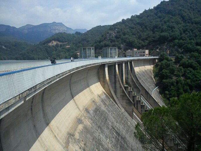 Embalse de Sau. Pantano.