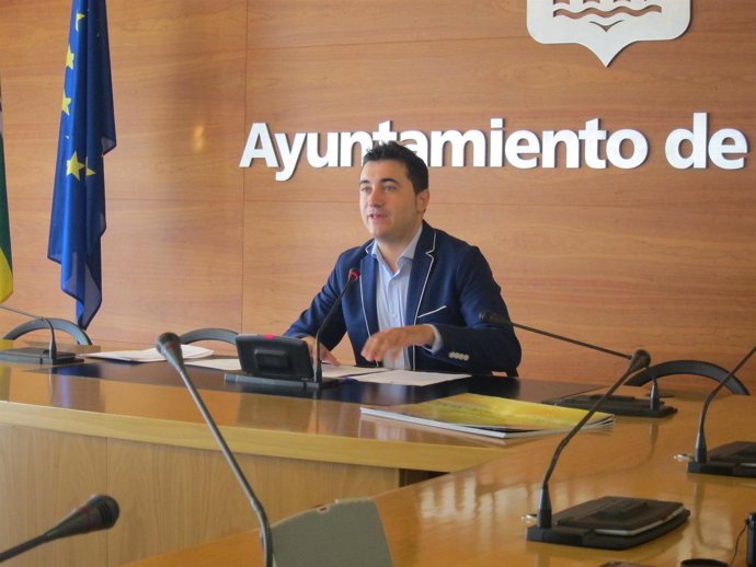 Pedro Muro anuncia los participantes en el VII Concurso Internacional de Fuegos