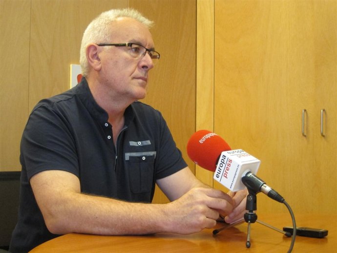 El coordinador federal de IU, Cayo Lara