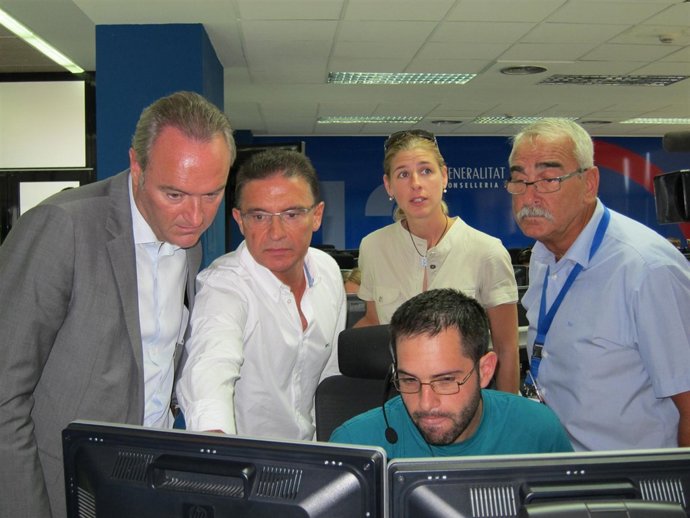 Alberto Fabra y Serafín Castellano en el CCE en l'Eliana