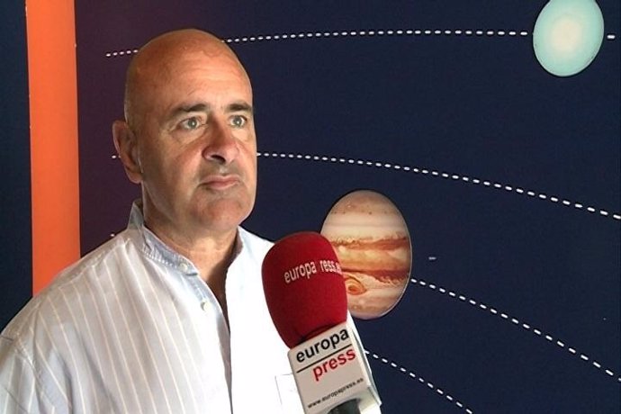 Subdirector del Planetario de Madrid, Telmo Fernández