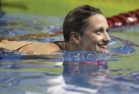 Belmonte logra el oro y el récord del mundo en los 800 y Costa, bronce y récord de España en los 200