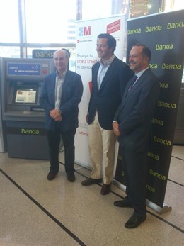 Cavero presenta la recarga en cajeros Bankia de la Tarjeta sin Contacto