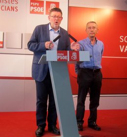 Ximo Puig y Antonio Torres en una rueda de prensa