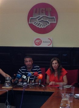 El secretario de Fitag de UGT Andalucía, Pedro Marcos, en rueda de prensa