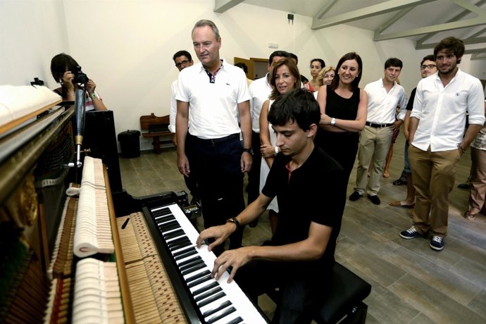 Fabra en su visita a Benicàssim
